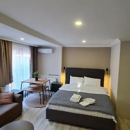 Golden Arrow Suits Ortakoey Aparthotel *