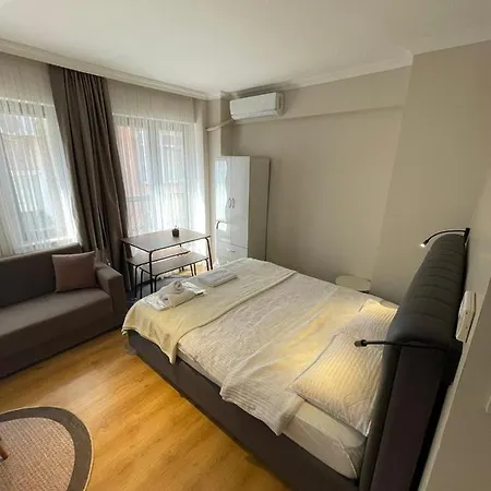 Hotel Golden Arrow Suits Ortakoey